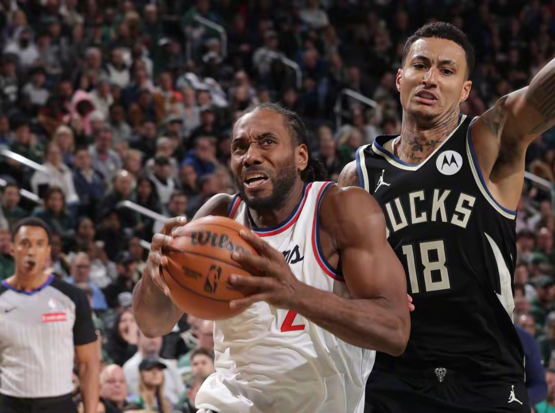 雷速体育直播-雄鹿B队横扫阿根廷男篮，波尔津吉斯送出助攻