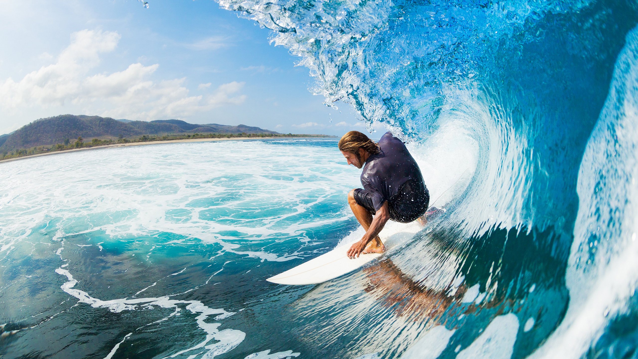 绿茵场与篮球馆，当意甲焦点战遇见爵士一波流击溃广东
